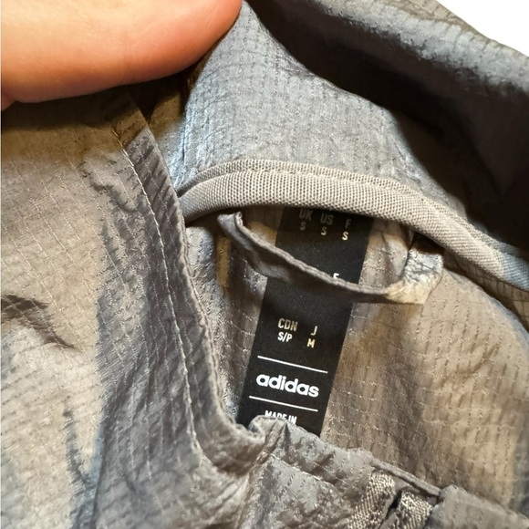 ✨ Adidas HIIT Training Gray Athletic Vest Small Men’s Lightweight Activewear ✨ - Picture 7 of 8